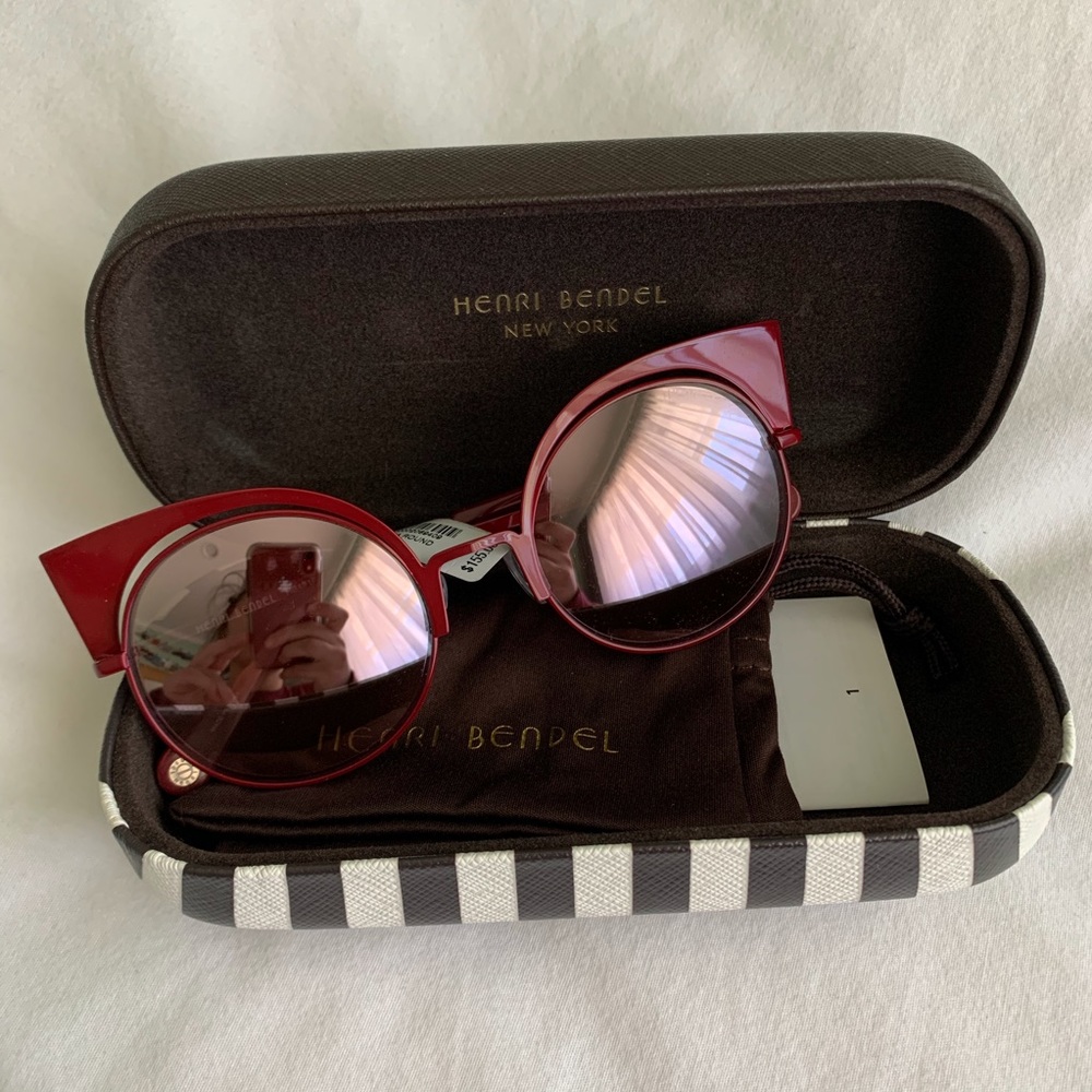 NWT Henri Bendel Maroon Sunglasses